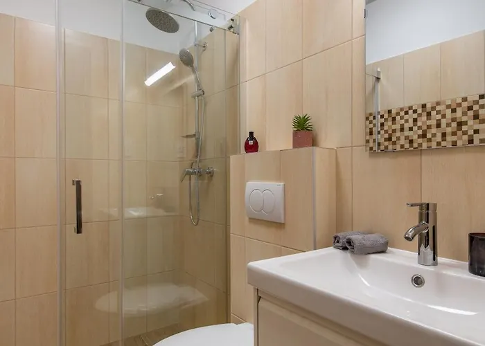 Kiraly Apartamento