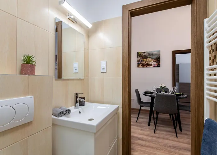 Kiraly * Budapest